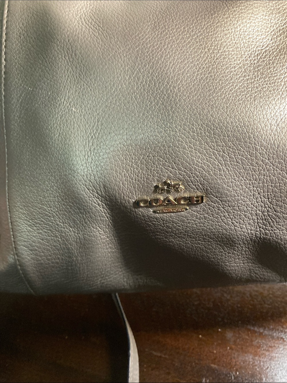 Coach Isabelle 2 way carry Pebbled Leather Shoulder or crossbody or tote - Picture 3 of 9